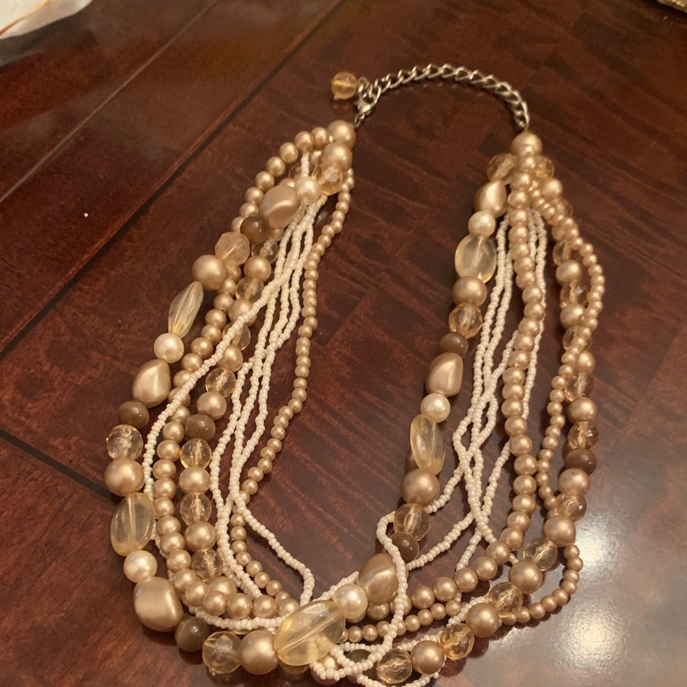 Elegant 8 lMulti-Strand Pearl & Beads Necklace PreOwned 18”